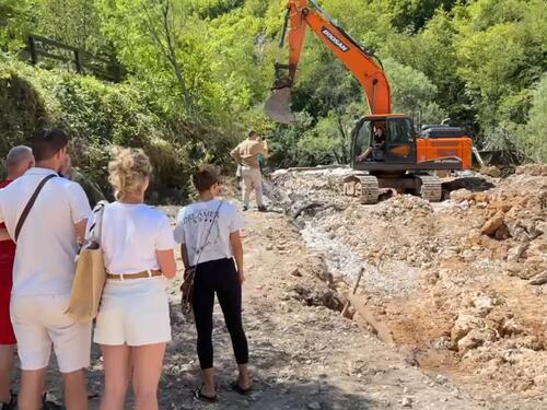 Bageri ponovo kopaju kod izvora Une, mještani pozvali na hitnu reakciju