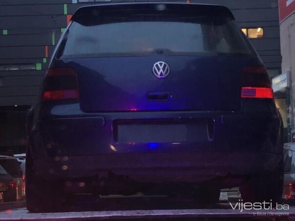 Bahatom vozaču u Sarajevu oduzeto auto: Bez vozačke i s 14.000 KM kazni