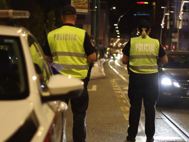 Bahati vozač ostao bez BMW-a: Dug za kazne premašio 9.500 KM