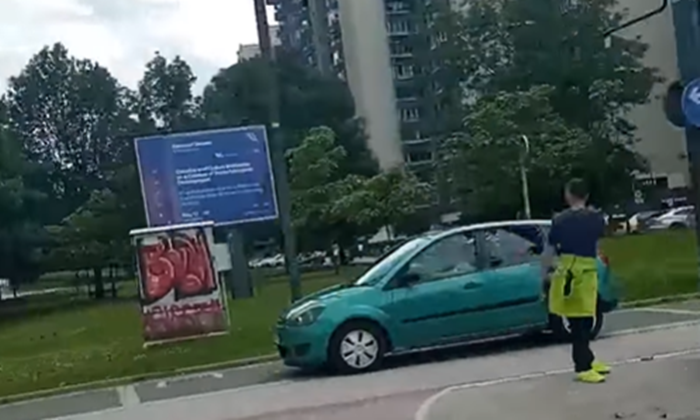Bahati vozač se kretao automobilom po pješačkoj stazi