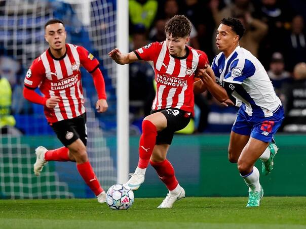 Bajraktarević briljirao na Dragau: PSV srušio Porto, bh. reprezentativac bio nadomak gola