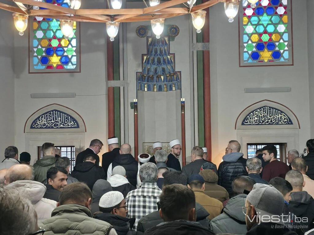 Bajram-namaz klanjan u banjalučkoj Ferhadiji