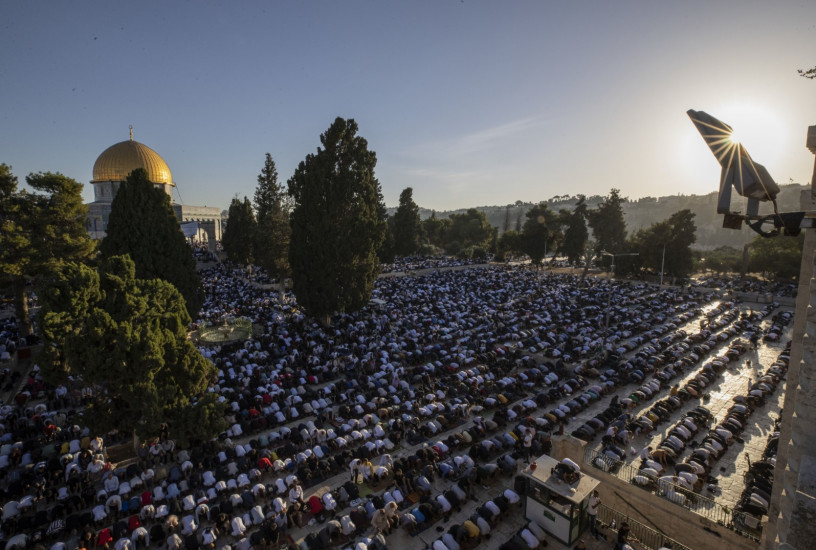 Bajram-namaz u Al-Aksi klanjalo blizu 150.000 vjernika