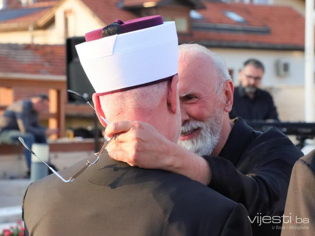 Bajramski prijem kod reisa Kavazovića, stigao i Dino Merlin