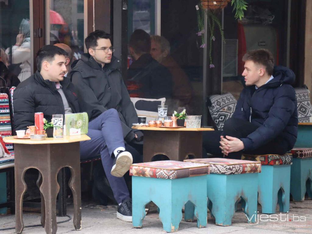 Bajramsko jutro u Sarajevu: Prva kafa na Baščaršiji