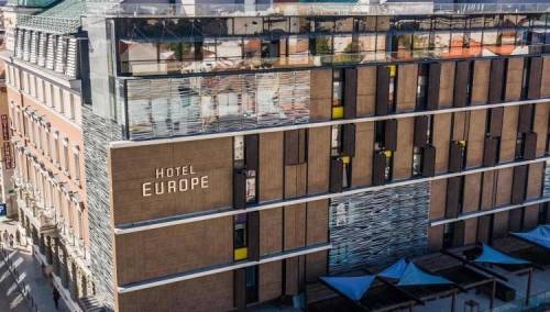 Bajrović: Nismo otpustili sve radnike u hotelima "Evropa" i "Holiday