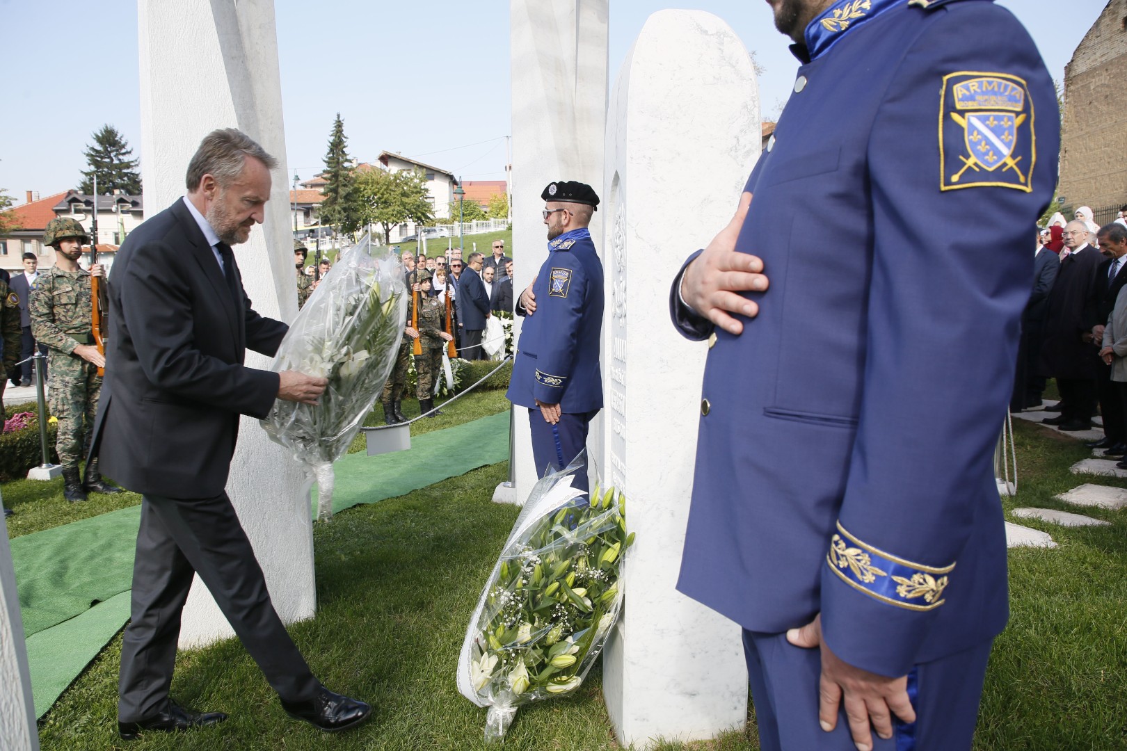 Bakir Izetbegović: Alija je kao mislilac i lider itekako živ