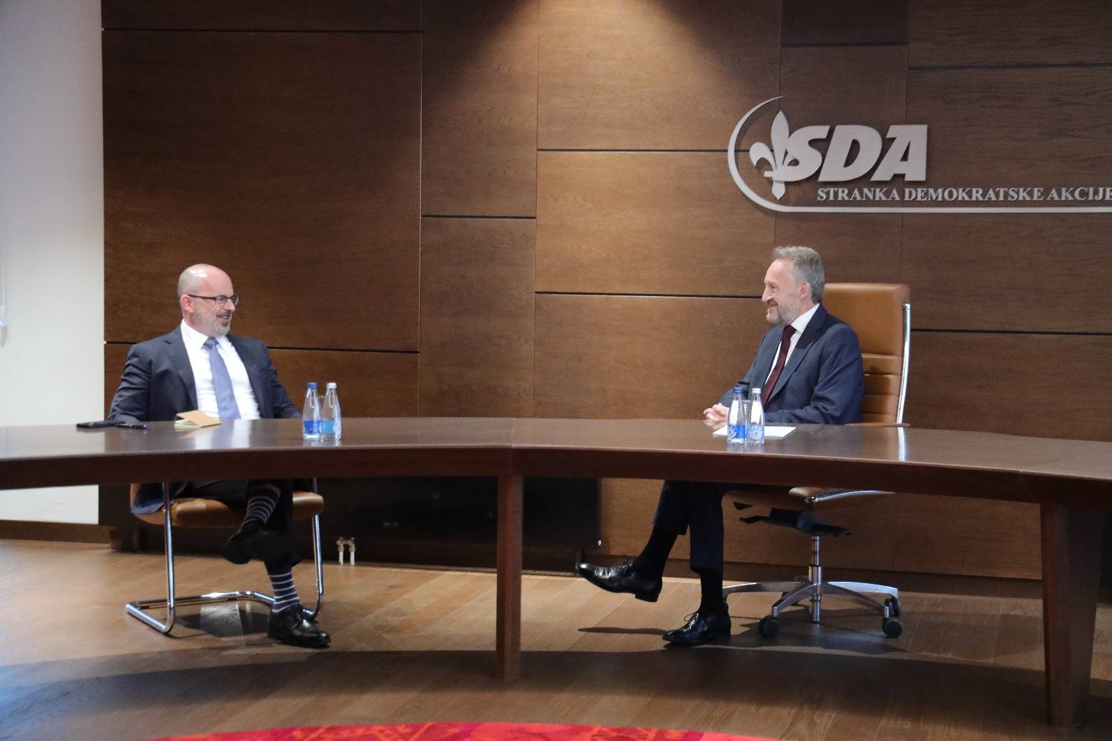 Bakir Izetbegović održao sastanak sa Johnom Ginkelom