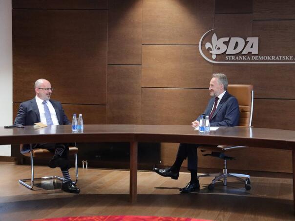 Bakir Izetbegović održao sastanak sa Johnom Ginkelom
