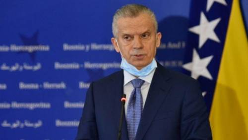 Balast ilegalnih migranata moramo skinuti sebi sa vrata i deložirati ih iz BiH