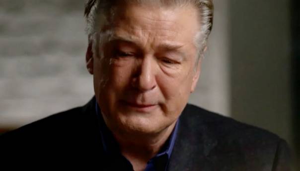 Baldwin tvrdi da nije povukao okidač na kobnom snimanju filma