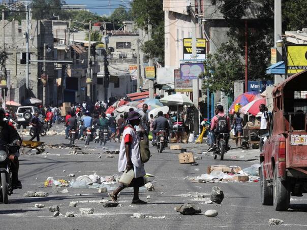 Bande šire teror na Haitiju, stotine hiljada pogođeno glađu