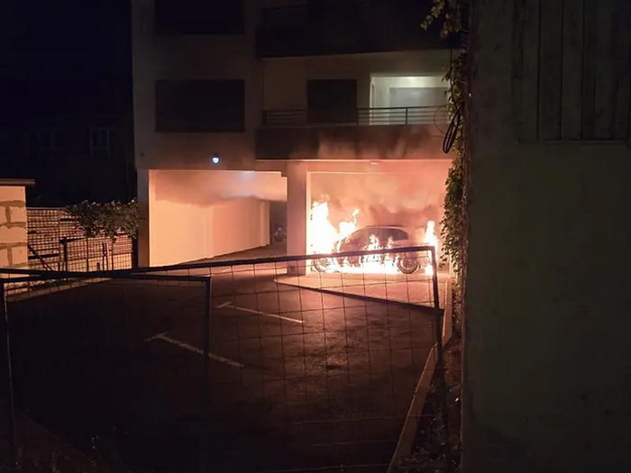 Banja Luka: Izgorio skupocjeni Porsche u vlasništvu rent-a-car kuće