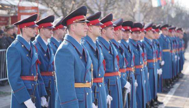 Banja Luka: Počeo svečani defile, prisutna i Ana Brnabić