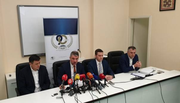 Banjalučanin i njegovo dijete zaraženi koronavirusom