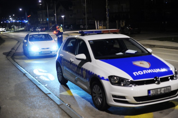 Banjalučanin vozio pijan uprkos zabrani, pa ostao bez golfa