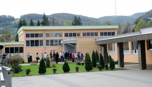 Banjalučka osnovna škola prelazi na nastavu na daljinu, zaražen veliki broj nastavnika