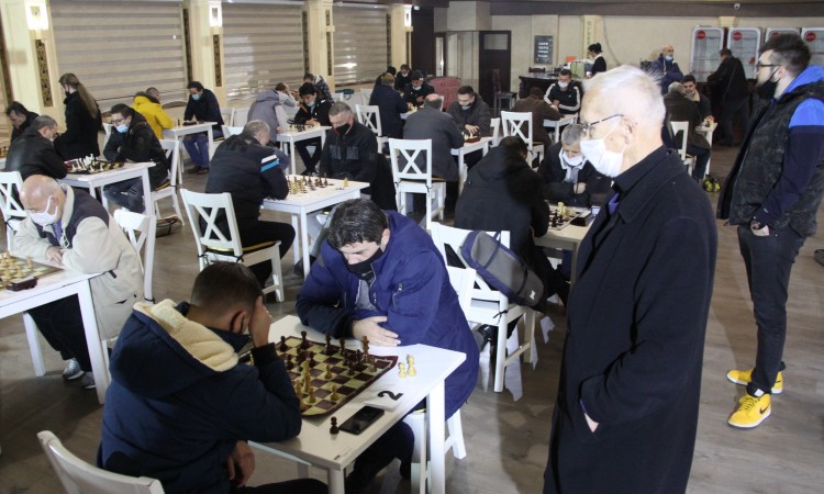 Banjalučki velemajstor Milan Vukić pobijedio na turniru u Zenici