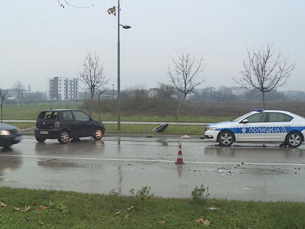 Banjaluka: Dvije osobe povrijeđene u sudaru autobusa i automobila