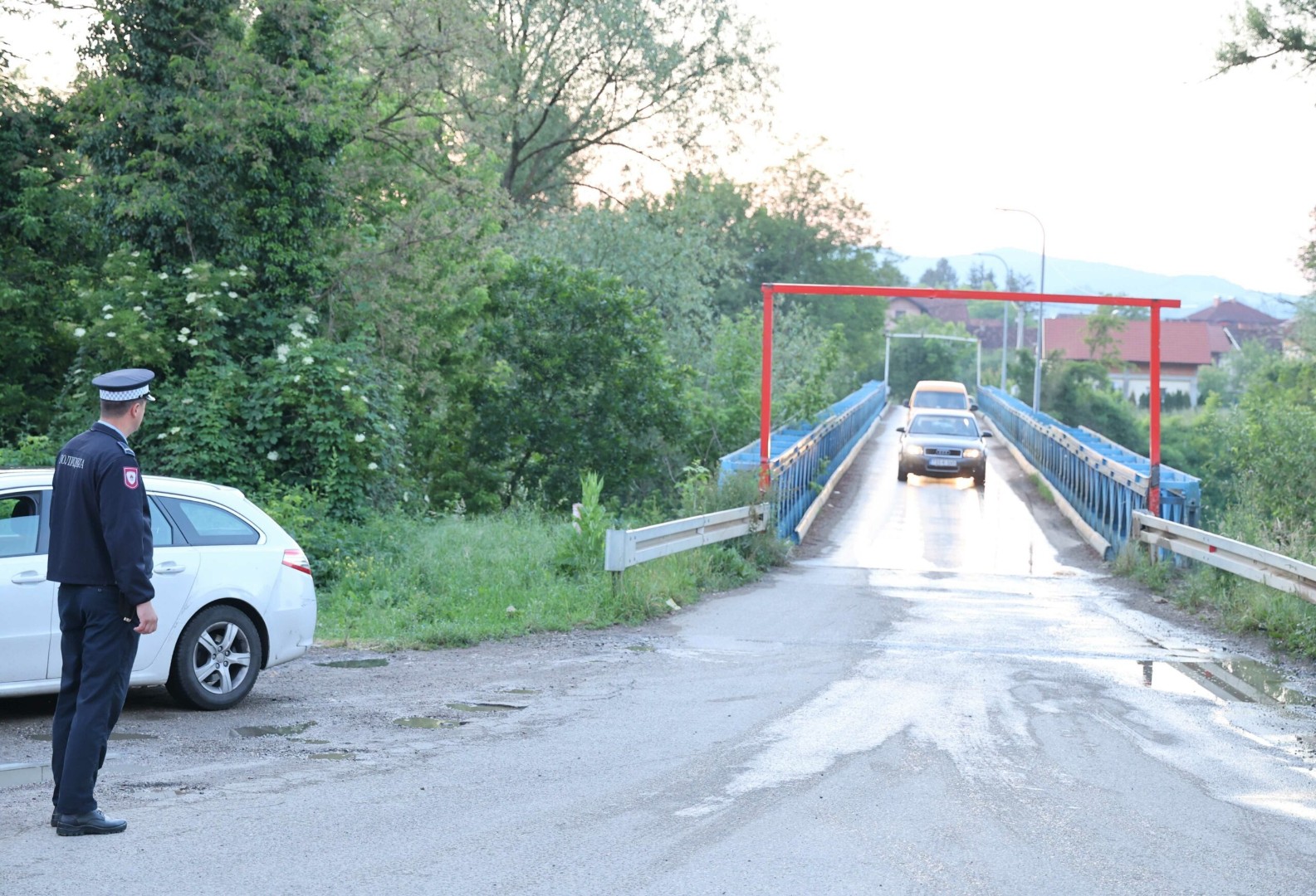 Banjaluka: U potrazi za pljačkašima, blokirani izlazi iz grada, u zraku helikopter i dronovi