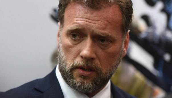 Banožić: Nema govora o povlačenju hrvatskih vojnika s Kosova