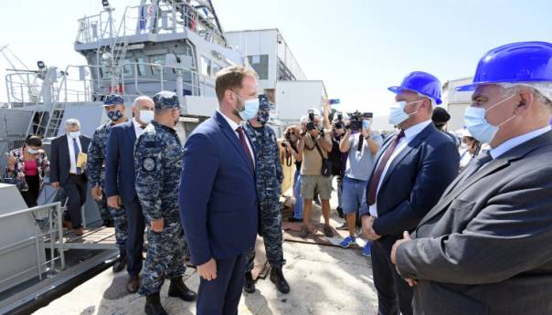 Banožić: Nema službene ponude za nabavu rabljenih F-16