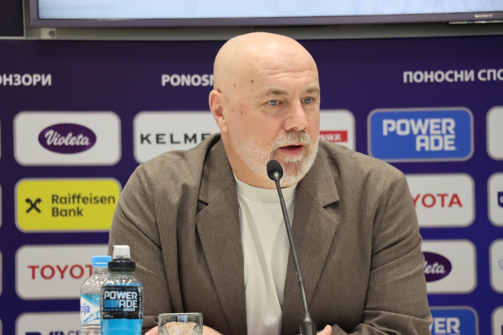 Barbarez pred Vels: Spremamo se i za penale, brinu me tri igrača