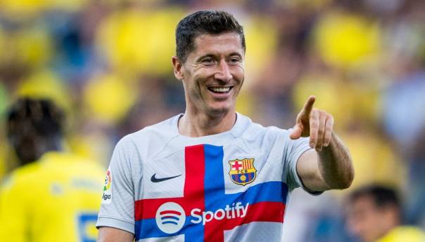 Barcelona deklasirala Cadiz, Lewandowski opet zabio