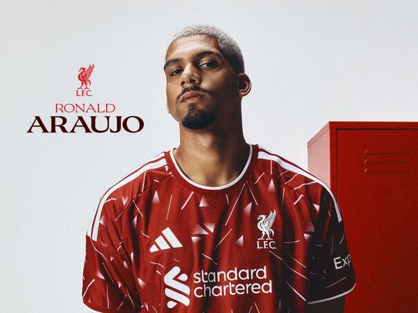 Barcelona ga pustila, Liverpool ga dočekao: Araujo stigao na Anfield