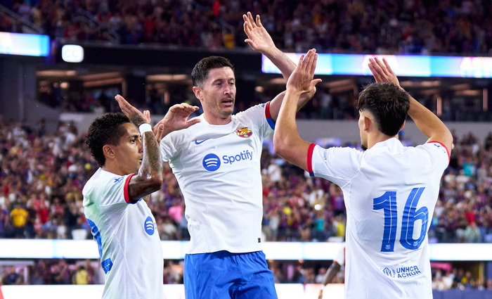 Barcelona nakon 44 godine igrala u kontroverznim dresovima