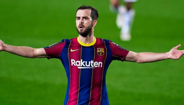 Barcelona pušta Miralema Pjanića besplatno u novi klub