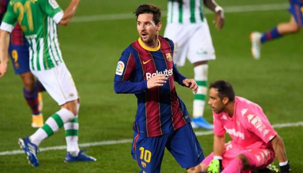 Barcelona s igračem više savladala Betis, Pjanić priliku dobio tek u samom finišu