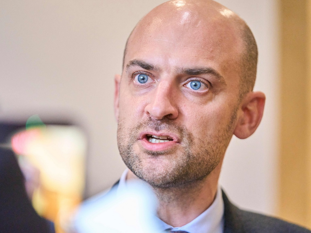 Barrot: Američke vojne operacije na Karibima krše međunarodno pravo