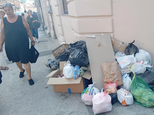 Baščaršija nije smetljište, ali zbog nerada Rada mogla bi to postati