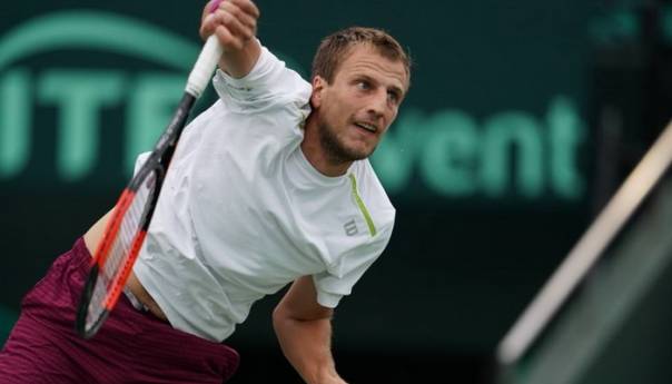 Bašić deklasirao Istomina