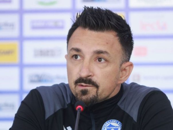 Bašić podnio ostavku: Pobjeda ništa ne mijenja, odlazim!