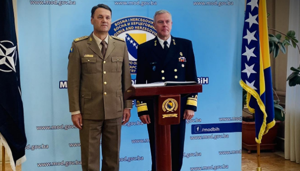 Bauer posjetu BiH počeo sastankom s generalom Mašovićem