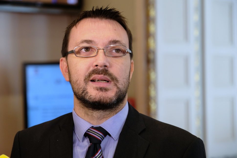 Bauk: Zatražiti status kandidata za članstvo u EU za BiH