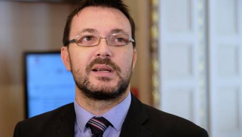Bauk: Zatražiti status kandidata za članstvo u EU za BiH