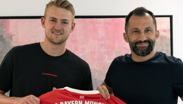 Bayern potvrdio dolazak De Ligta
