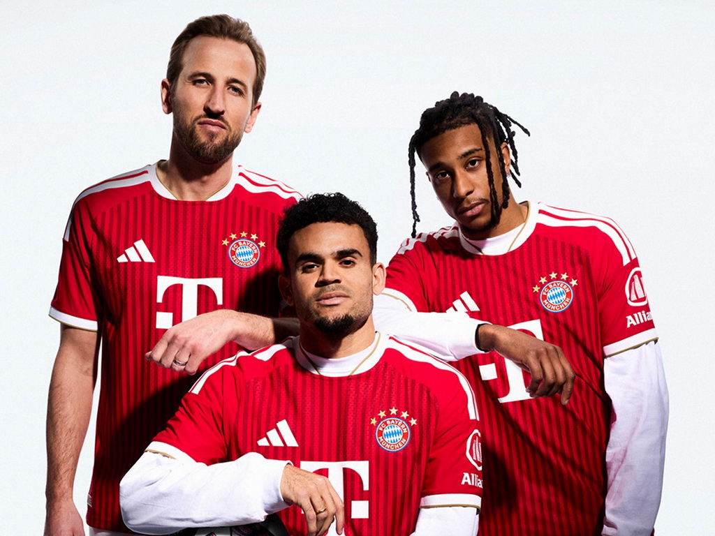 Bayern predstavio novi dres, premijera protiv PSG-a