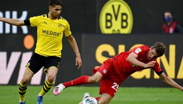 Bayern savladao Borussiju i stigao na korak do odbrane titule prvaka