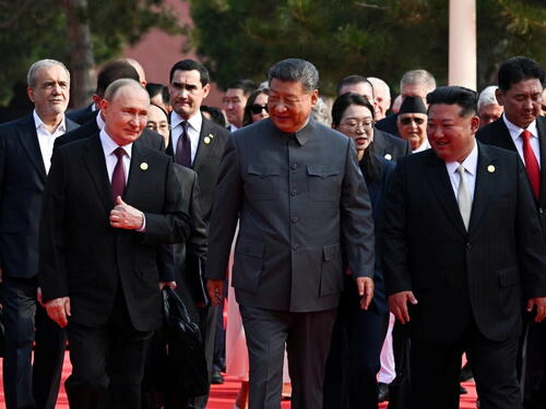 BBC: Ovo je fotografija sa parade u Kini koju će svijet upamtiti