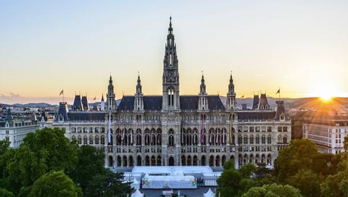 Beč kupovinom dionica spašava ugrožena preduzeća