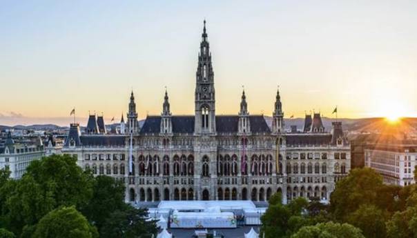 Beč kupovinom dionica spašava ugrožena preduzeća