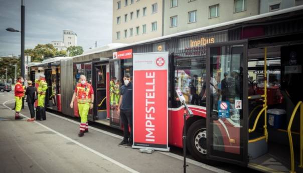 Beč: Vakcinacija u autobusima i shopping centrima