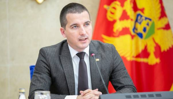 Bečić podsjetio Dodika da je i sam priznao genocid