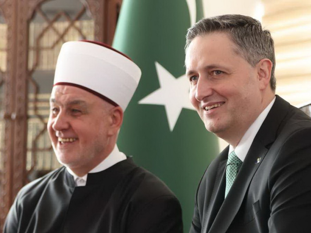 Bećirović: Bajram nas podsjeća na važnost dobročinstva i međusobnog uvažavanja