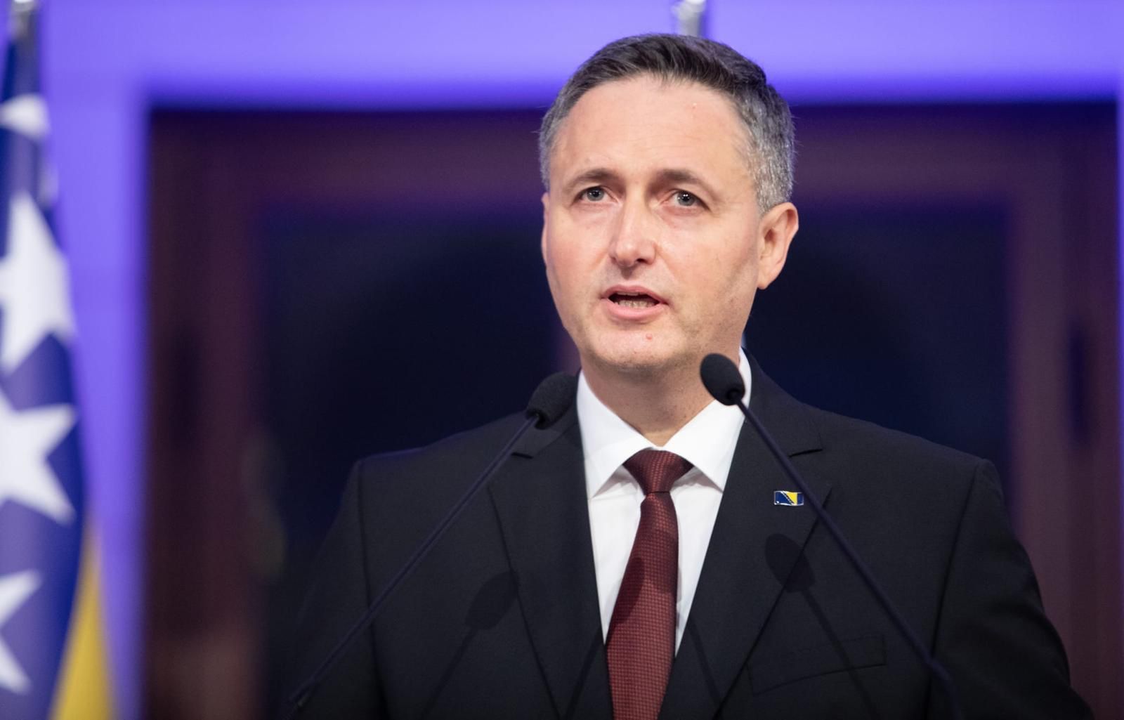 Bećirović čestitao prvi maj: Sjećanje na historijsku borbu