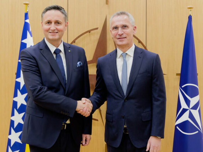 Bećirović čestitao Švedskoj: Nadam se da će BiH biti 33. članica